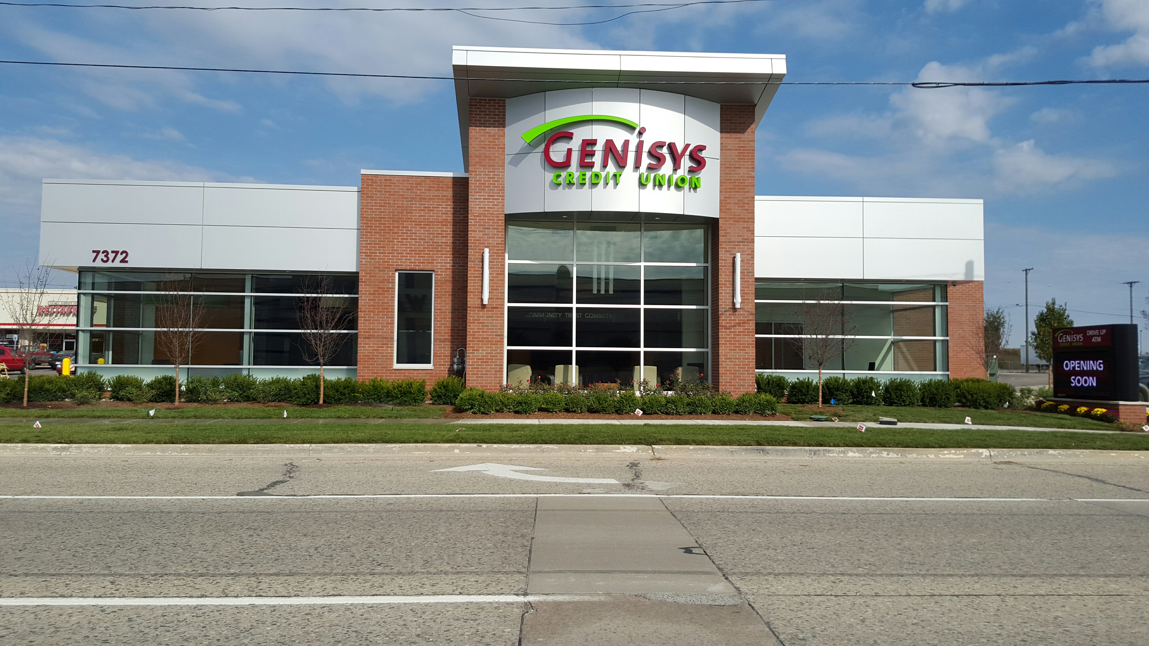 Genisys Credit Union in Waterford, MI - M-59 Branch